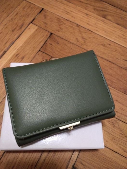 Продам женский кошелёк мини