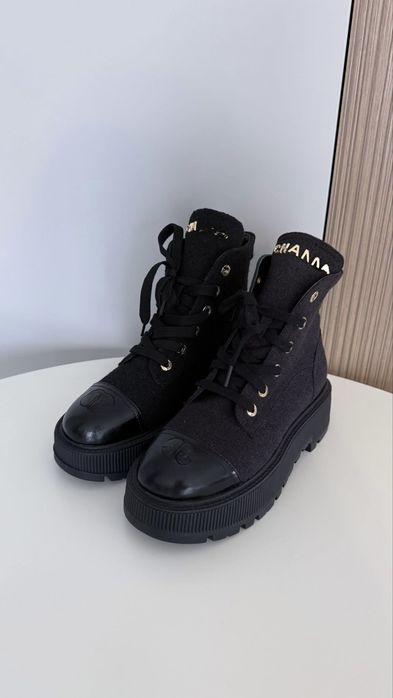 Botki trepy czarne buty logowane