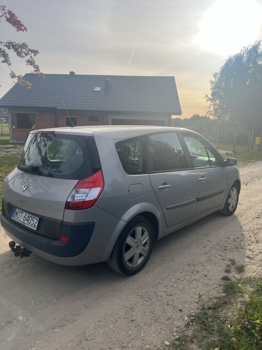 Renault Scenic 7 osób