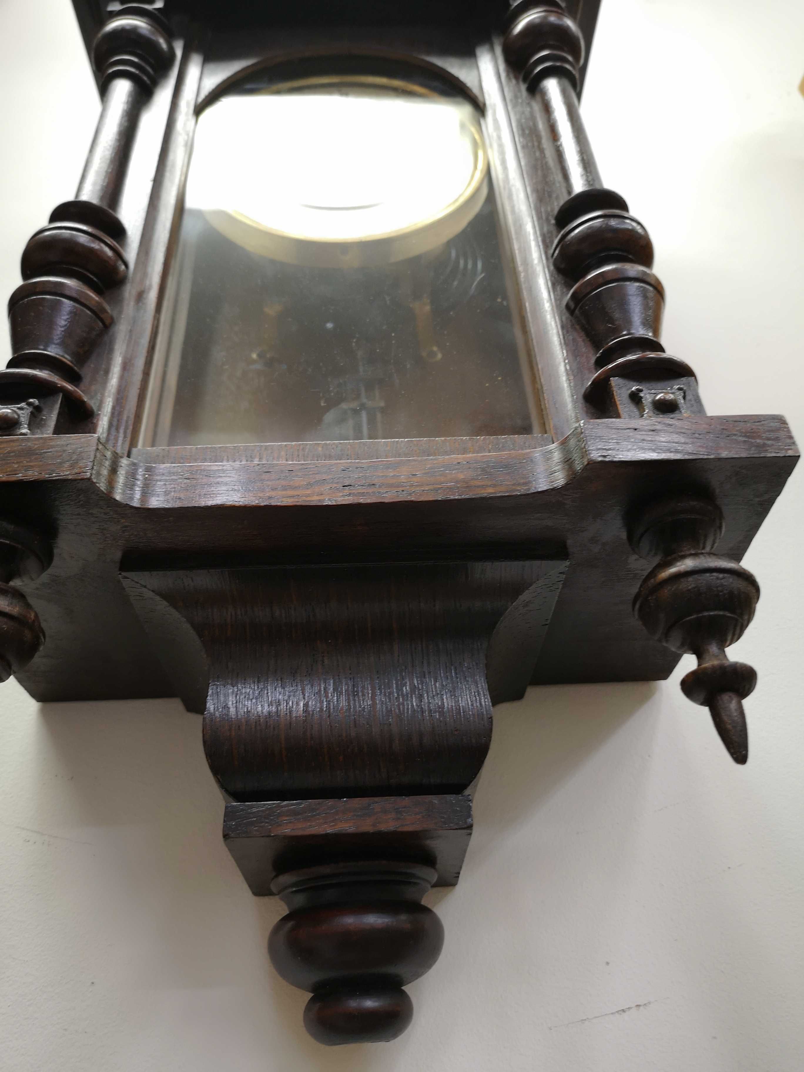 Zegar eklektyk Junghans miniatura około 1895 roku