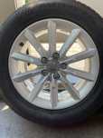 Oryginalne Felgi Audi Q3 17 Letnie Opony 2024 – Stan BDB