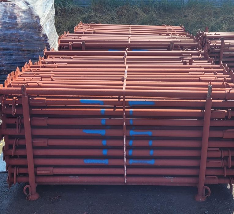 Sklejka nie okuta LANA płyta czarna Topolowa Stemple budowlane