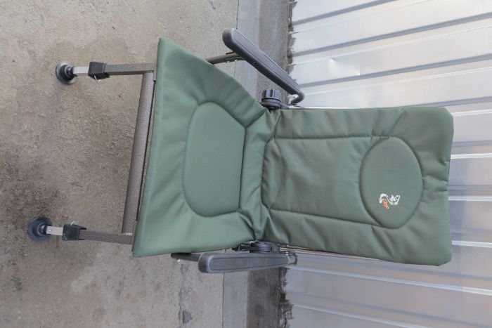 Кресло Польша F5R NEW карповое Elektrostatyk с подлокотниками