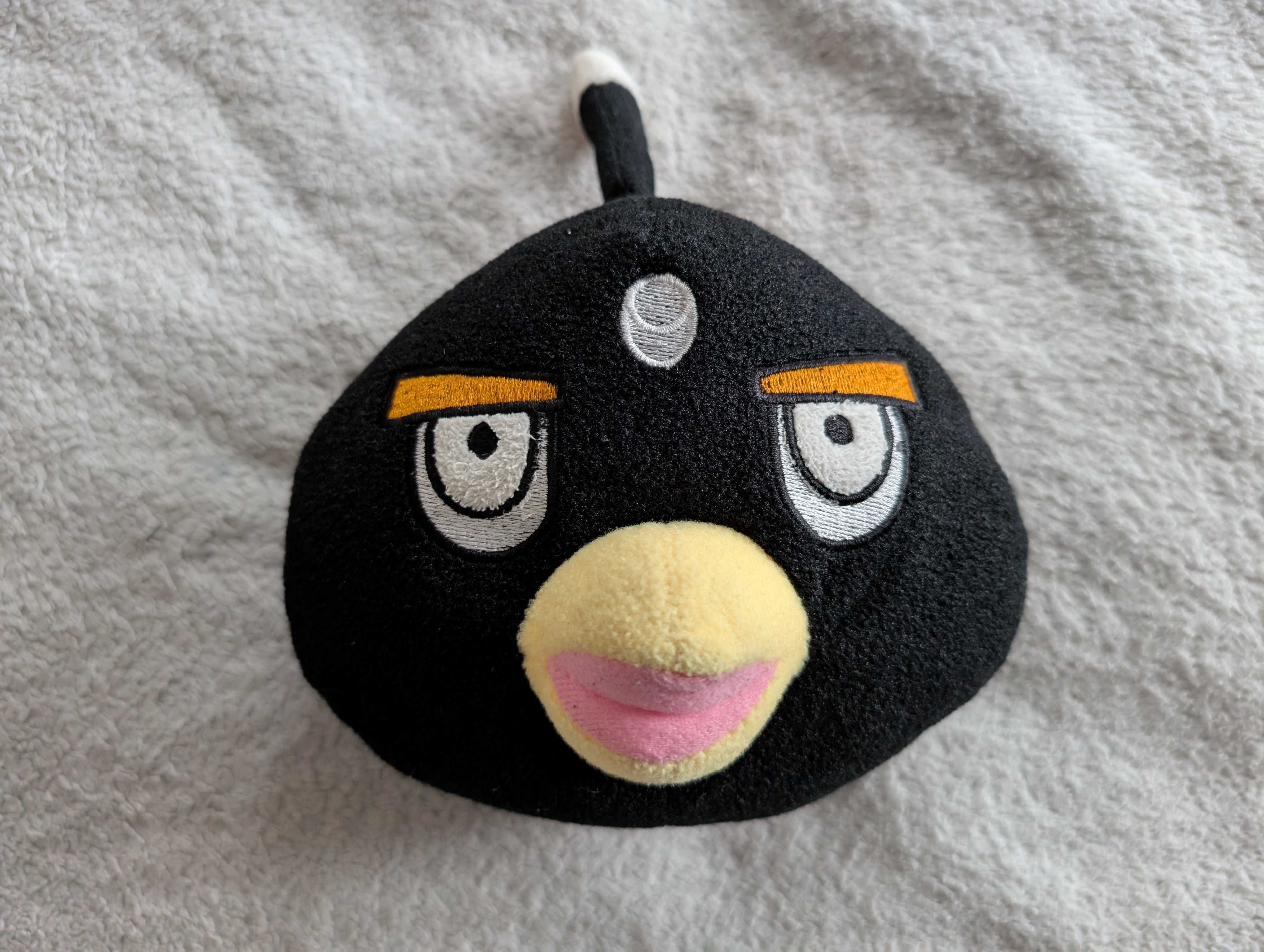 Czarna maskotka ptak Angry Birds