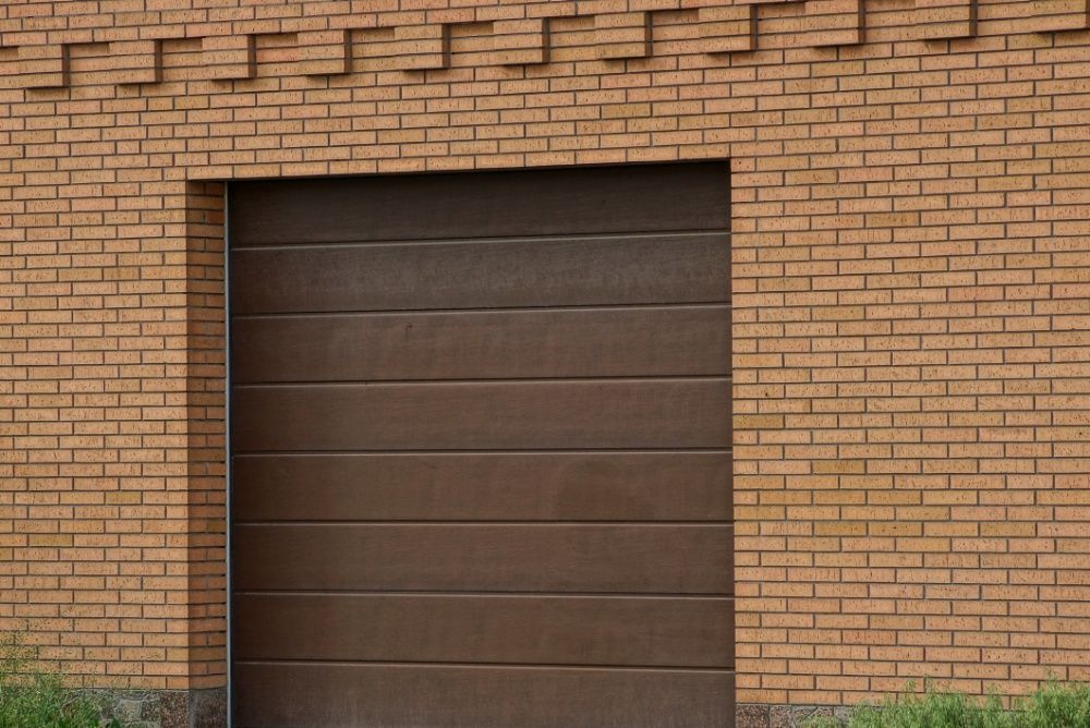 Producent Brama garażowa segmentowa Bramy garażowe przemysłowe2,45*2