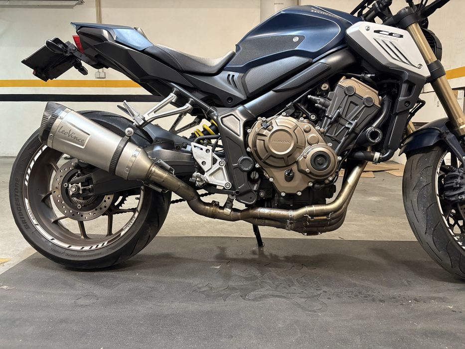 Escape  honda cb650r