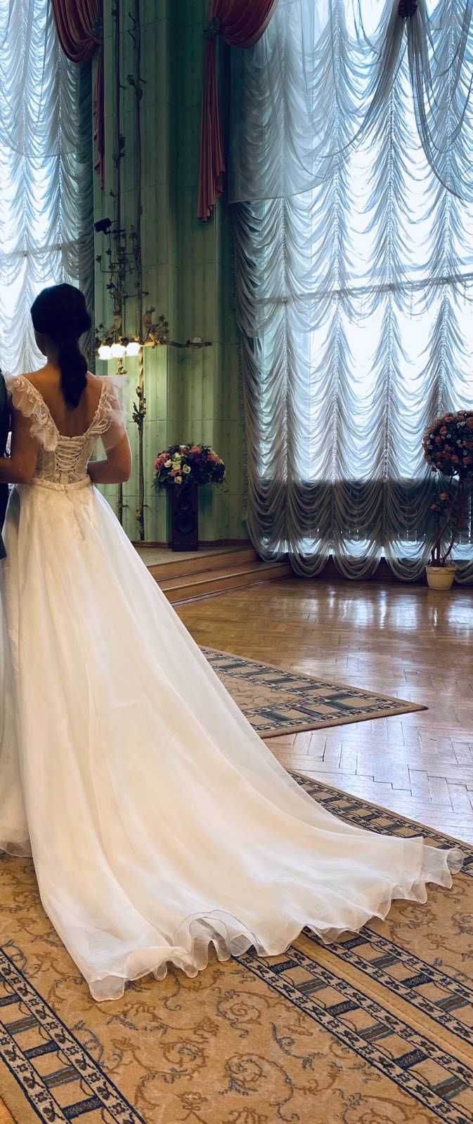 Продам шикарну весільну сукню трансформер Ricca Sposa