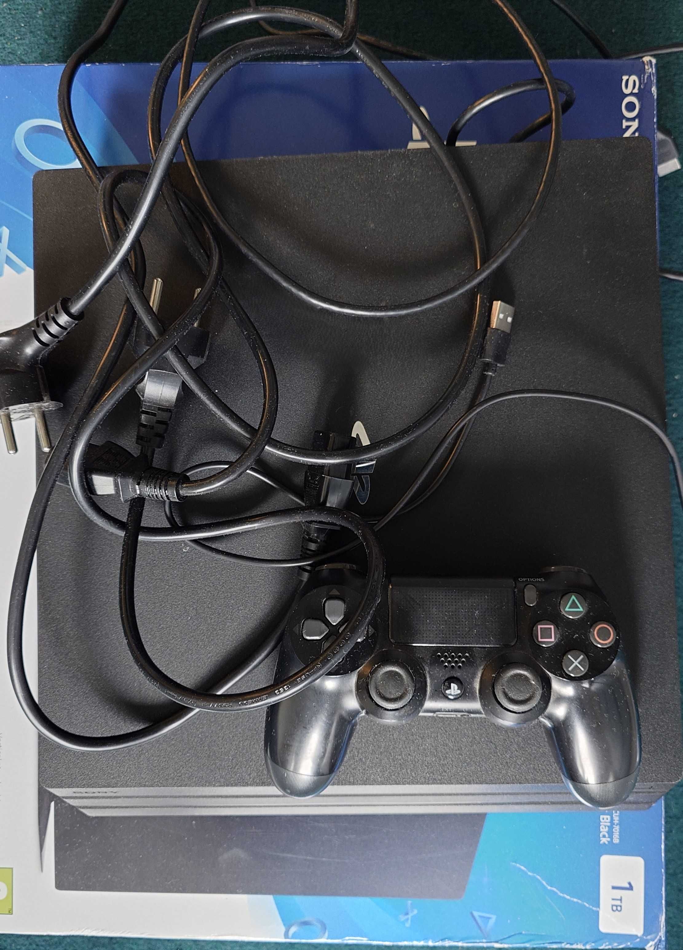Konsola PS4 Pro 1TB jak nowa