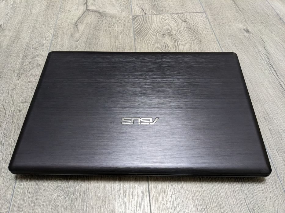 Ноутбук ASUS x55u ssd-500