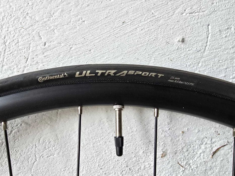 Koła szosowe gravelowe Shimano WH-RS171 DISC 100x12 / 142x12