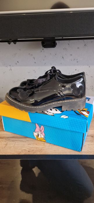 Buty dla dziewczynki czarne mokasyna rozmiar 33