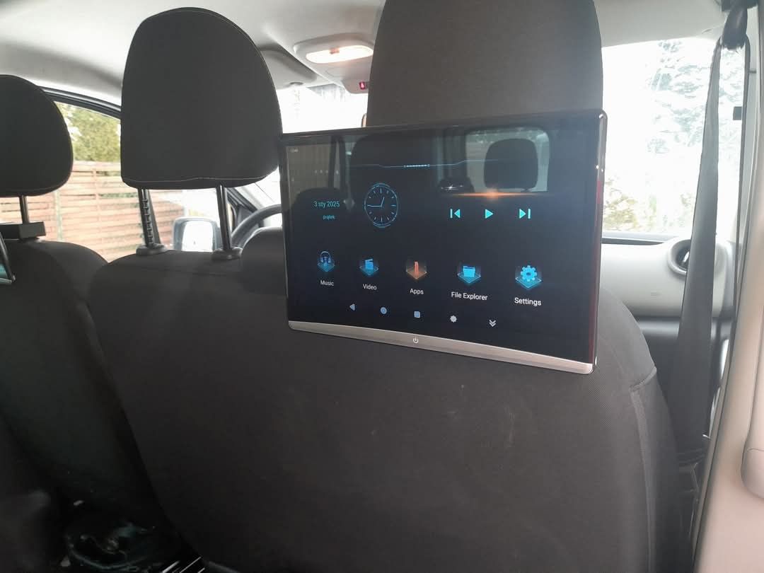 Przewóz osób z licencjonowanym kierowcom /wynajem busa