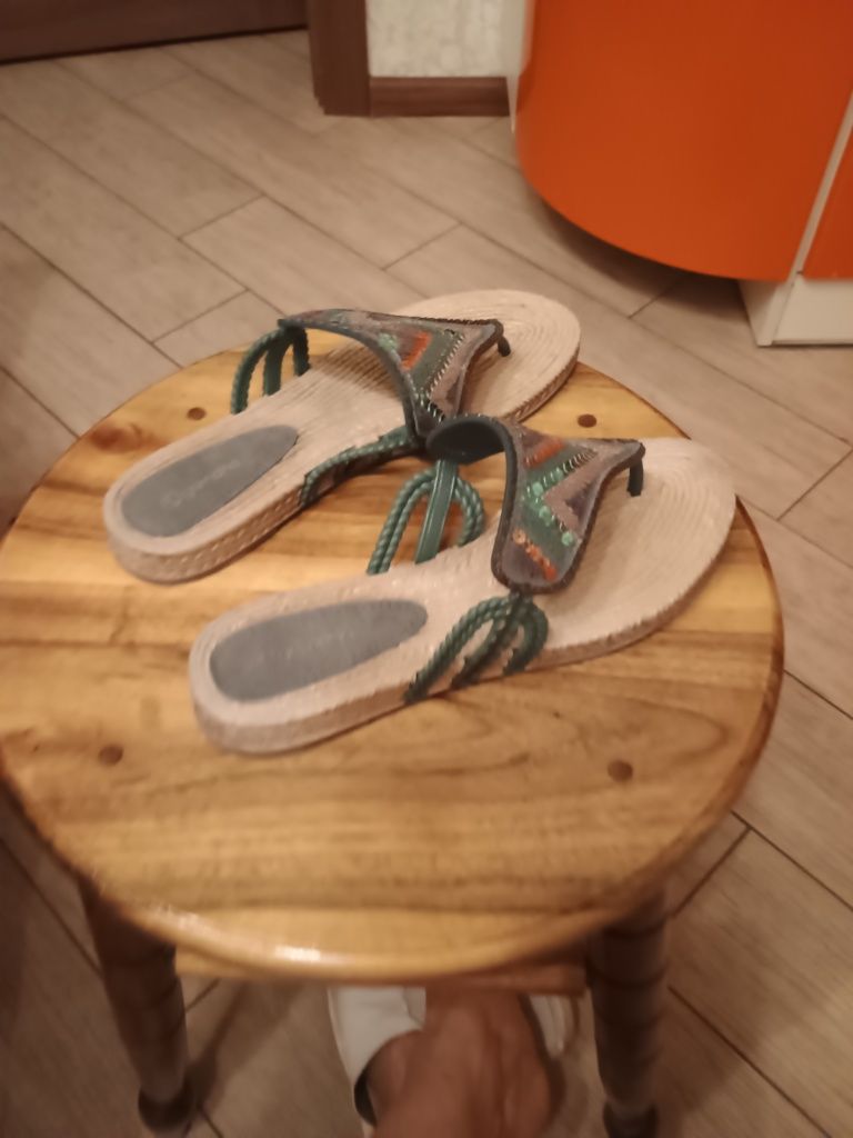 В'єтнамки жіночі