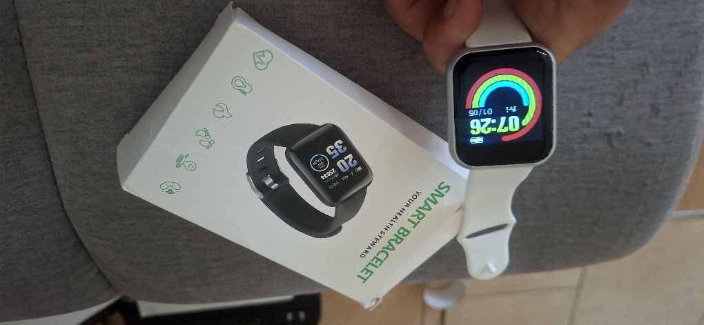 Zegarek smart watch bialy i czarny