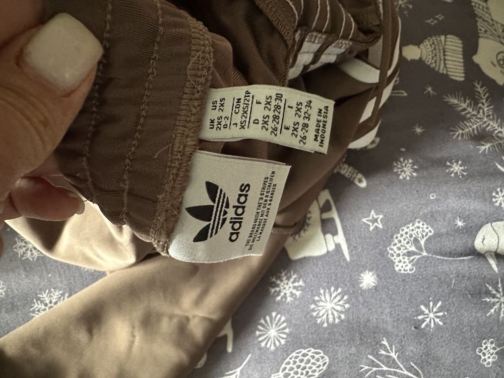 Штаны adidas XS нові