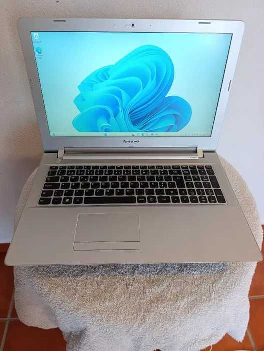 Lenovo Z51 i5-5200U - 8GB RAM 256GB SSD GPU R9-M375 2GB Dedicados