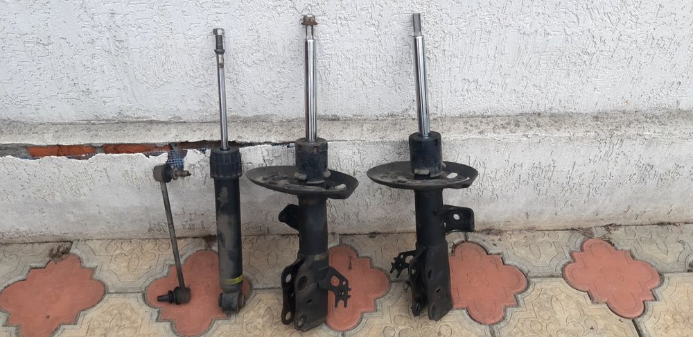 Продам стойки тойота камри гибрид