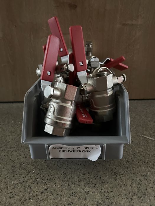 Zawór kulkowy 1 spust+odpowietrznik 9 sztuk