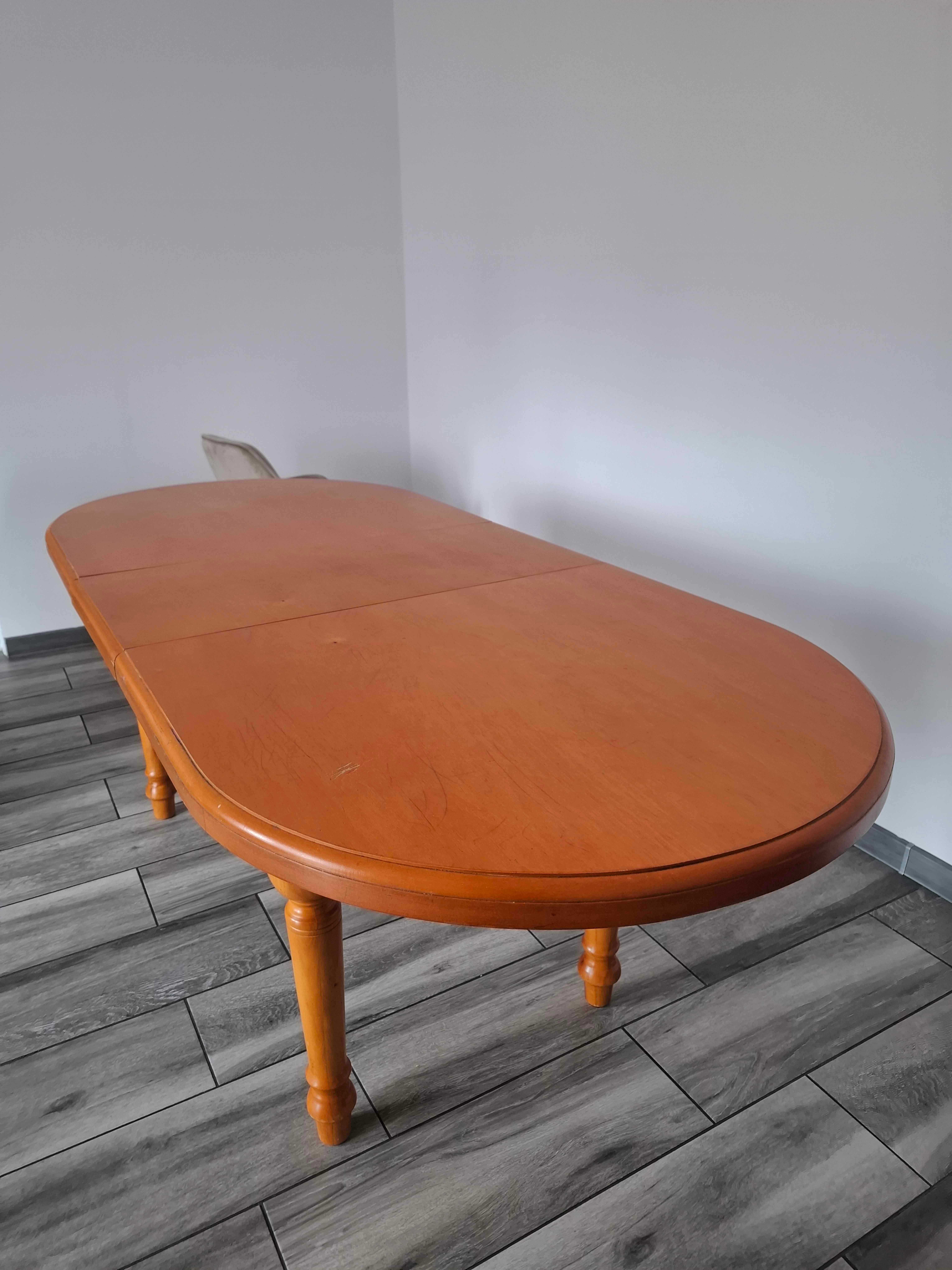 Elegancki Stół z Litego Drewna + 6 Krzeseł – Idealny do Jadalni!