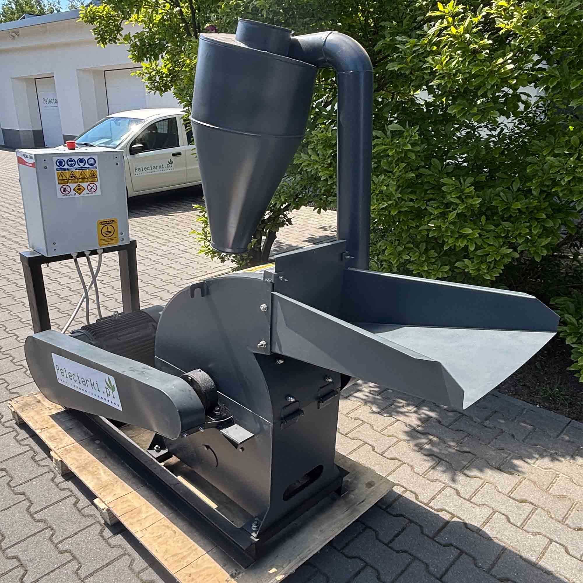 Pełna Linia Produkcyjna 220kg/h BRYKIET Pasza Karma Nawóz TRAWOKULKA