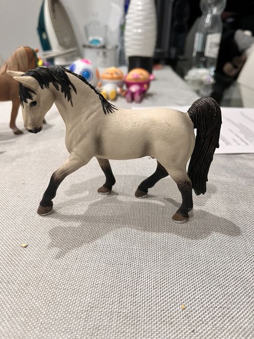 Figurka schleich koń