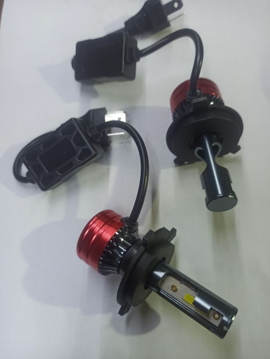 Lâmpadas de Led H4 e H1