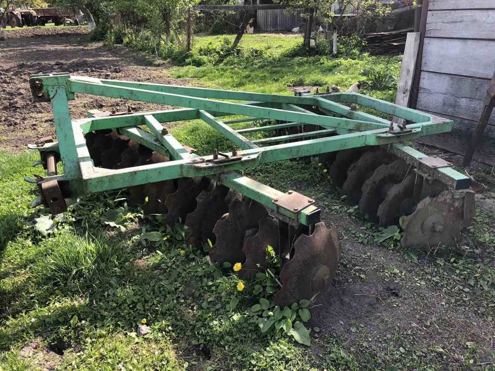 Продам сільськогосподарське обладнання