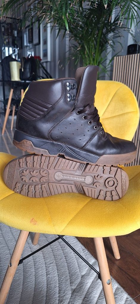 Buty zimowe jesienne adidas Torsion 45 1/3 29cm skora naturalna brąz