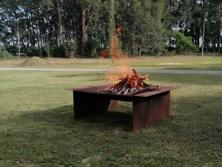 Braseiro/ Fire Pit Zig s/ Grelhas Aço Corten