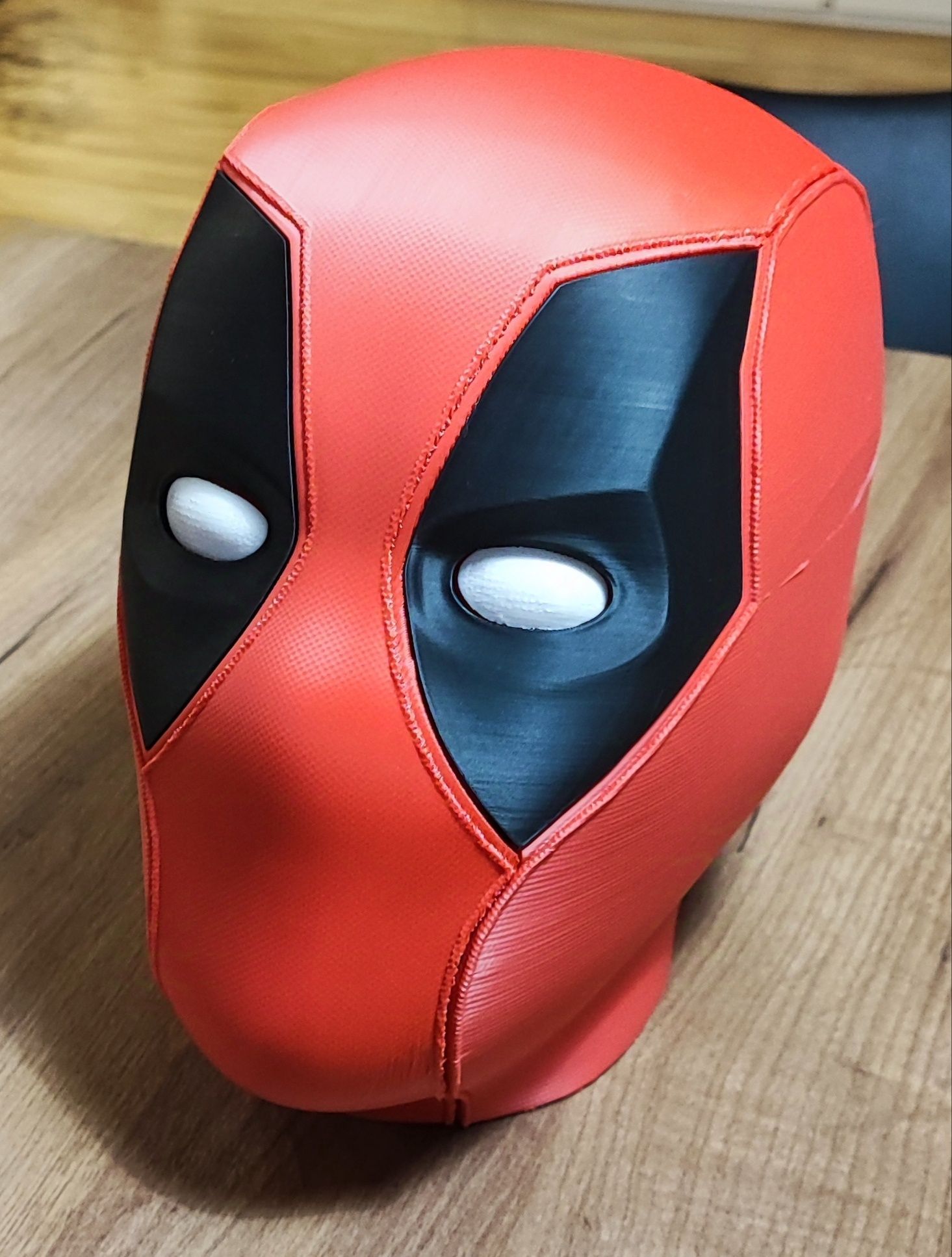 Maska cosplay Deadpool idealna na Halloween