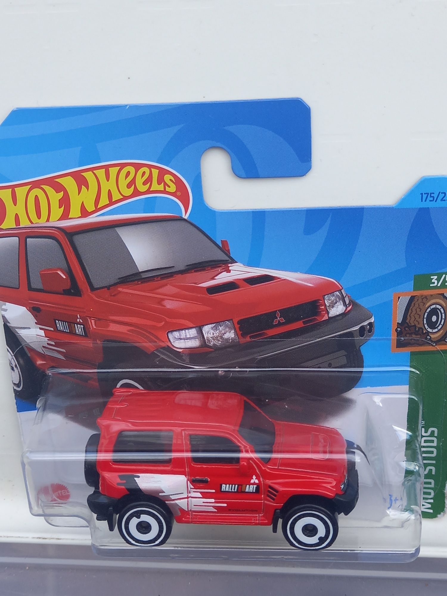 Conj 2 hot wheels mitsubishi Pajero Evolution