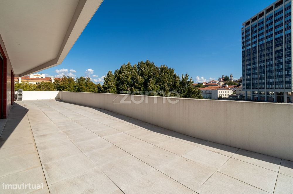 Apartamento T4 em Viseu