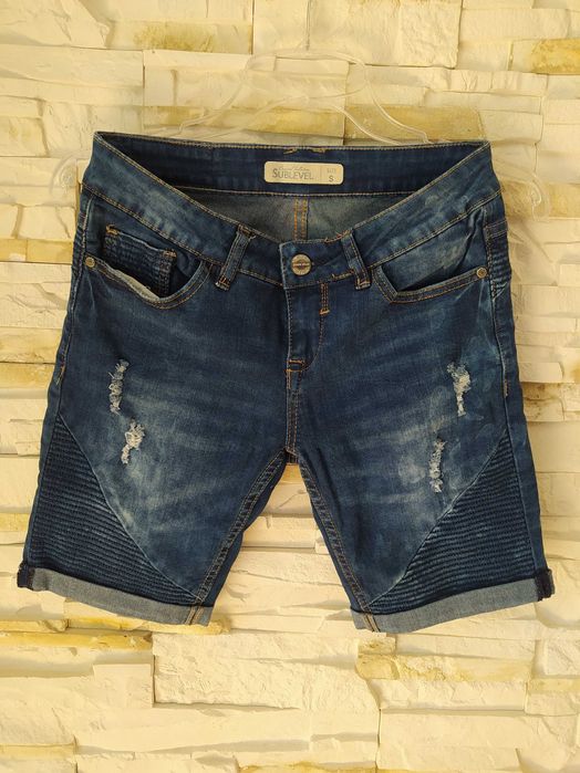 Spodnie przed kolano r.S Sublevel spodenki jeansowe z rozdarciami