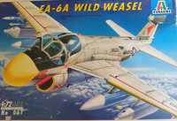 EA-6A WILD WEASEL сборная модель самолёта.Масштаб 1/72