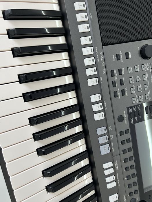 Keyboard Yamaha PSR-S770