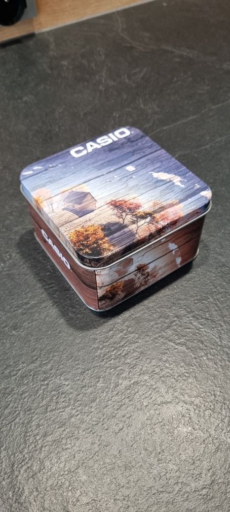 Zegarek Casio EQB-500
