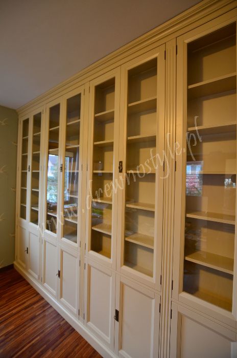 Witryna Zaszklona Pełna Zabudowa