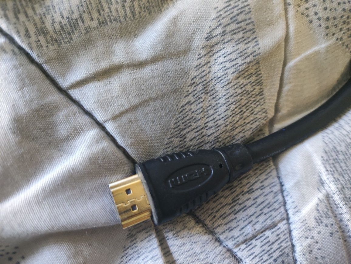 HDMI кабель 10м в хорошем состоянии