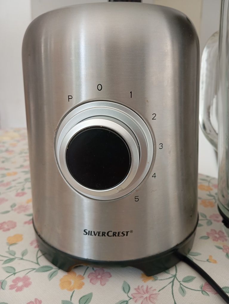 Liquidificador SilverCrest (base do motor e copo) em perfeito estado!!