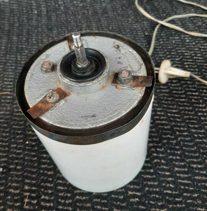 Електродвигун м'ясорубки, сепаратора 90-х років