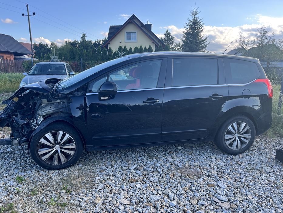 Peugeot 5008 2.0 HDI 150KM Uszkodzony