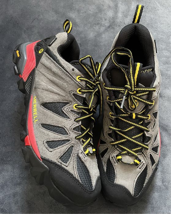Кросівки черевики трекінгові Merrell Capra Goretex