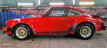 Pracownik myjni recznej praca Auto Detailing Aquapool