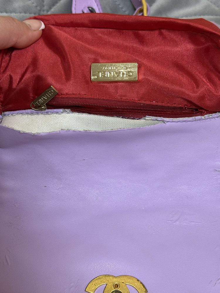 Продам сумку Chanel