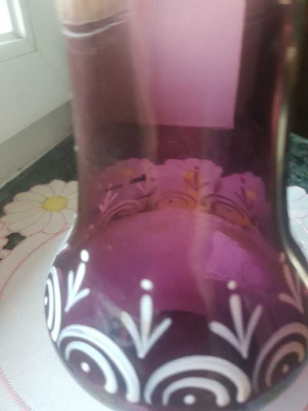 Szklany stary  smukły wazon