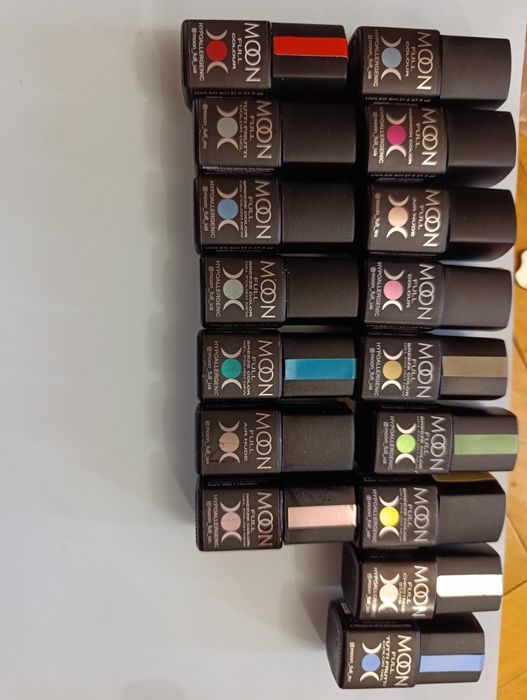 Продам гель-лаки Moon та Baby Moon,бази й топи+все для дізайнів