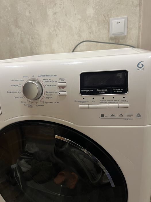 Пральна машина Whirlpool AWOE 9358 — 9 кг