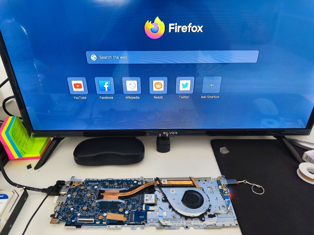 Portátil Sem Chassi - Motherboard Completa com Componentes Integrados