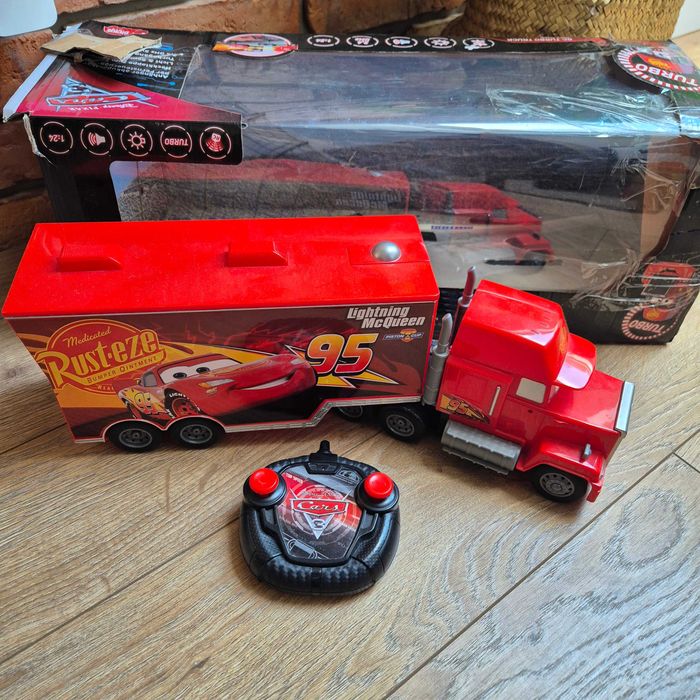 Maniek Cars Mack Truck zdalnie sterowany Disney