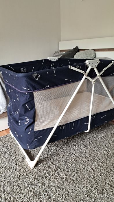 Łóżeczko turystyczne